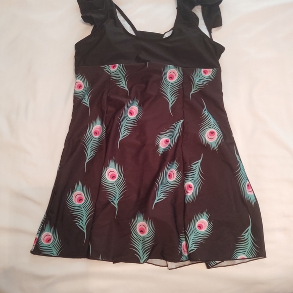 Bathing suit - Picture 3 of 4